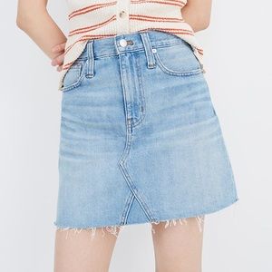 👖 NWT 👖 Madewell denim skirt 25